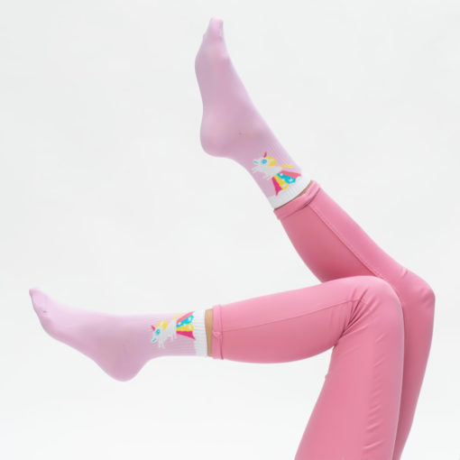 Hohe Baumwollsocken in rosa mit Einhorn Motiv