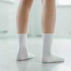 BAILEE CLASSICS hohe Socken in weiß aus Baumwolle
