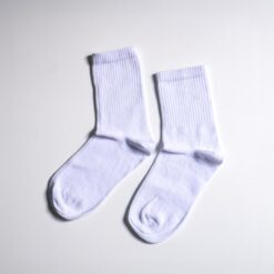 Hohe Baumwollsocken in weiß